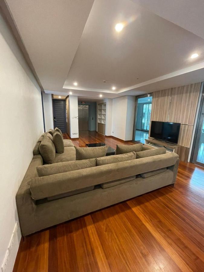 Vivi Avenue Thonglor Apartment Банкок Екстериор снимка