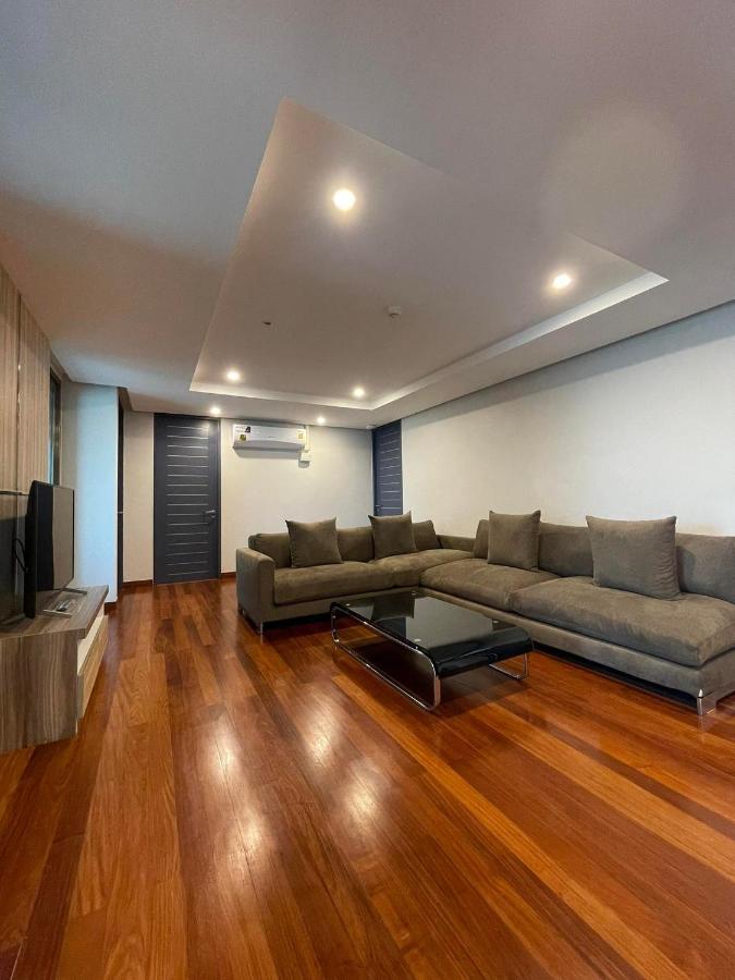 Vivi Avenue Thonglor Apartment Банкок Екстериор снимка