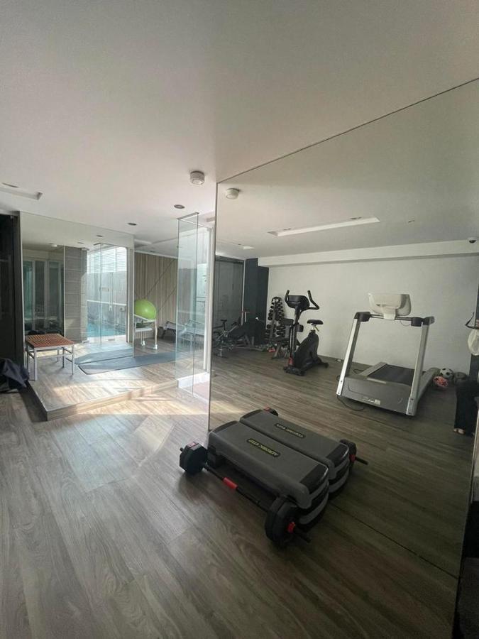 Vivi Avenue Thonglor Apartment Банкок Екстериор снимка
