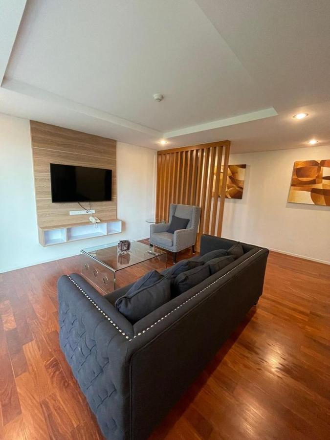 Vivi Avenue Thonglor Apartment Банкок Екстериор снимка