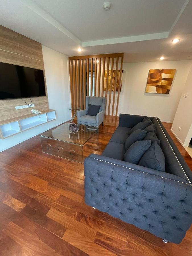 Vivi Avenue Thonglor Apartment Банкок Екстериор снимка