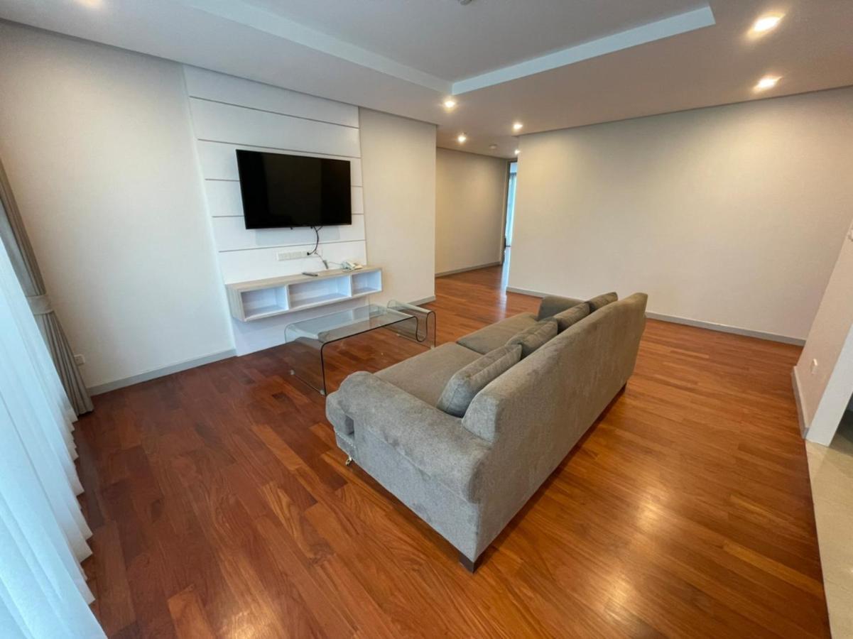 Vivi Avenue Thonglor Apartment Банкок Екстериор снимка