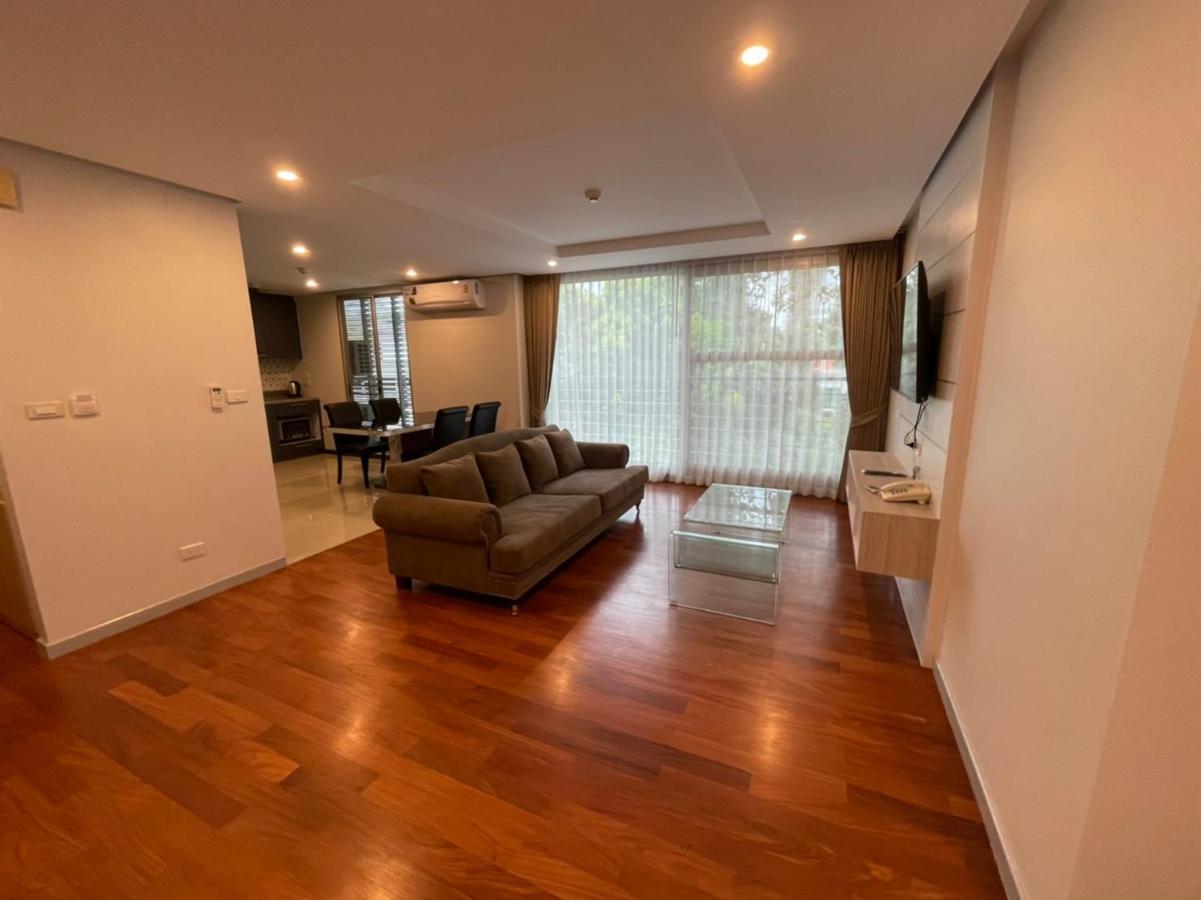Vivi Avenue Thonglor Apartment Банкок Екстериор снимка
