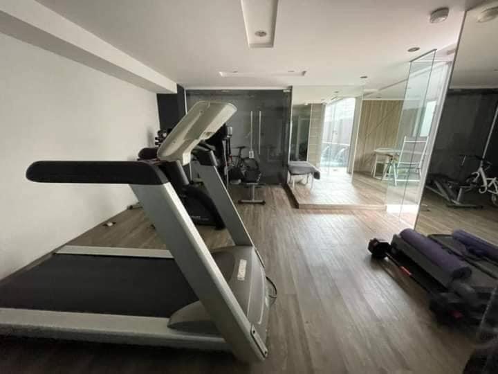 Vivi Avenue Thonglor Apartment Банкок Екстериор снимка