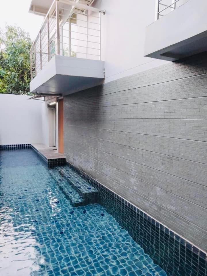 Vivi Avenue Thonglor Apartment Банкок Екстериор снимка